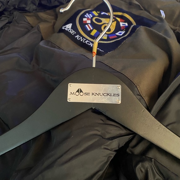 🆕🛍Moose Knuckles Women’s Jacket 🧥 Comes with hanger and protective bag. - Picture 12 of 14